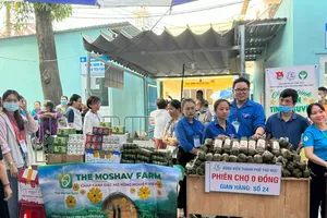 Phiên chợ 0 đồng: Nghĩa tình đến bệnh nhân nghèo