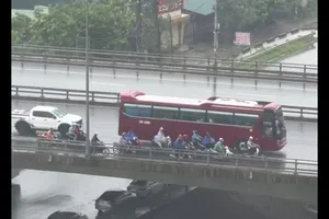 Xúc động tình người trong cơn bão số 3