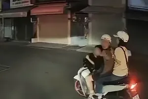 Chặn xe cấp cứu đang làm nhiệm vụ: Người đàn ông sẽ bị xử phạt ra sao?