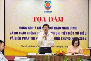 Cần quy định rõ hơn việc chụp ảnh, quay phim của công chứng viên và người yêu cầu công chứng