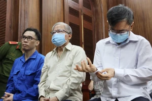 Clip: Bị cáo Đinh Trường Chinh hầu tòa với cáo buộc thâu tóm đất vàng