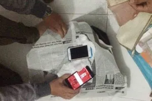 Giả người hành hương để móc túi du khách ở chùa Bà