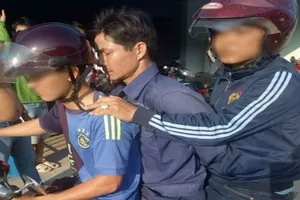 Giết chị rồi gọi vợ về xem