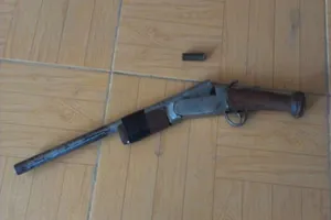 Bắt hung thủ bắn 2 người trong quán cà phê