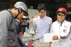 Nhóm ‘hiệp sĩ’ truy bắt nghi can trộm Ipad