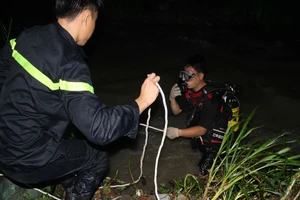 Bị nước cuốn mất tích trong đêm khi qua cầu Suối Máu