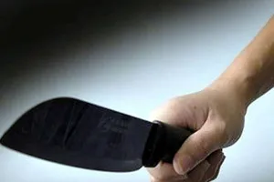 Vác dao chém người khi bị nhắc mở nhạc to