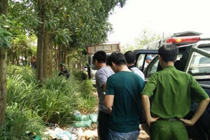 Dùng súng cướp ô tô đang chạy trên đường ở Đồng Nai