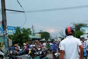 Mưa lớn, nước cuốn 1 thanh niên vào cống tử vong