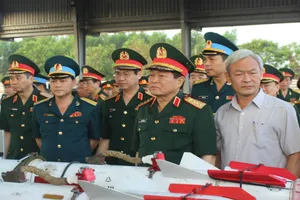 Bộ trưởng Bộ Quốc Phòng thăm vùng nhiễm dioxin nhất Việt Nam