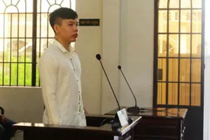 Chém toác đầu người được mời bia mà không uống