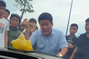 Khởi tố giám đốc DN gọi giang hồ vây xe chở công an ở Đồng Nai