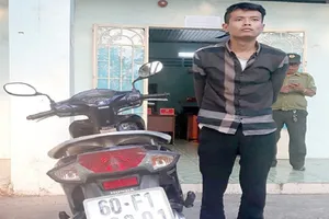 Nhóm trộm ở Biên Hòa bỏ lại ô tô để trốn