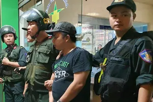 Bắt giam tiếp 4 người vụ nhóm Toàn 'đen' xông vô bệnh viện 