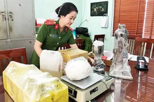 Đồng Nai: Bắt đường dây sản xuất ma túy 'khủng'