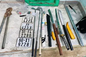 Triệt phá 'chợ' ma túy ở nghĩa địa tổ chức theo kiểu 'ma trận'