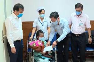 Cô gái bị chủ quán cà phê ở Biên Hòa đánh dã man đã xuất viện