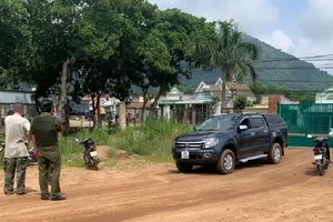 Đồng Nai: Lao ô tô thẳng vào công an