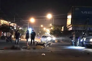 Truy tìm xe container cán chết 2 người trên Quốc lộ 51