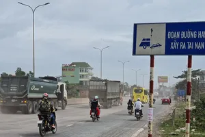 Đầu tư khoảng 3.000 tỉ để chống kẹt xe trên quốc lộ 51