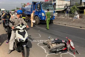 Nữ sinh tử vong sau khi bị xe tải cuốn vào gầm 