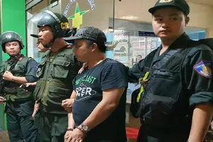 Xét xử giang hồ Toàn 'đen' uy hiếp Giám đốc bệnh viện lấy tiền