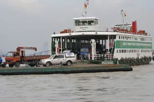 Cần giải phóng mặt bằng hơn 40ha đất để xây cầu Cát Lái