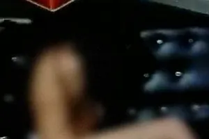 Nữ tiếp viên nhảy múa khỏa thân phục vụ khách ở Đồng Nai