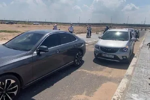 Đường hẹp trong khu tái định cư sân bay Long Thành được mở rộng