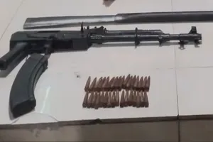 Bị bắt vì gửi hình súng, đạn AK cho vợ cũ dọa giết cả nhà