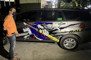 Bắt 12 người hỗn chiến, nổ súng tại cửa siêu thị BigC ở TP Biên Hòa