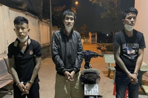 Dàn cảnh mua bán xe rồi dùng dao cướp tài sản