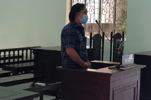 Phúc thẩm vụ bị khởi tố sau khi tố cáo phó giám đốc công an