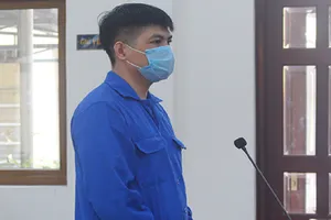 Mâu thuẫn tình cảm, rút súng bắn người tình