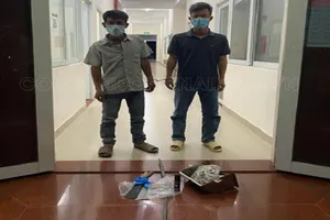 Đi đòi tiền bị con nợ đuổi chém, bắt trói