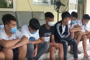 Hơn 20 người tham gia hỗn chiến bằng ‘bom xăng’, súng ở Biên Hòa bị bắt