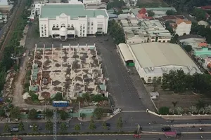 Đoàn giám sát đi kiểm tra thực tế 2 dự án 'khủng' có nhiều sai phạm ở Biên Hòa