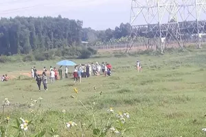 Tìm thấy thi thể 2 cháu nhỏ dưới hố nước ở Đồng Nai