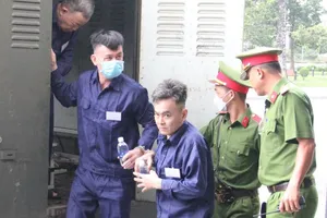 An ninh thắt chặt tại phiên xử vụ xăng lậu 'khủng' trị giá 2.900 tỉ đồng