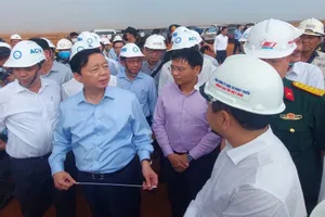 Phó Thủ tướng Trần Hồng Hà thị sát dự án sân bay Long Thành