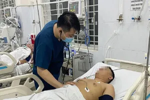 6 người nhập viện cấp cứu sau khi uống rượu kèm thuốc 