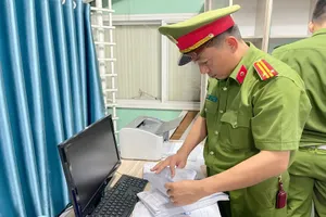 Thu giữ hàng ngàn Giấy chứng nhận 'lậu' ở nhiều phòng khám tại Đồng Nai