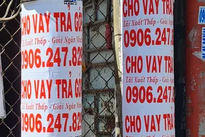 Nhóm tín dụng đen cho công nhân, tiều thương vay lãi suất gần 1000%/năm