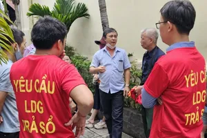 Gần 200 người mua đất công ty LDG đến Ban tiếp công dân tỉnh Đồng Nai kêu cứu 