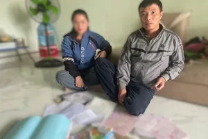 Giữ giấy đăng ký kết hôn, khai sinh của con nợ khi cho vay lãi nặng