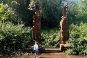 Thuê ô tô đưa đón cán bộ từ tỉnh Bình Phước qua Đồng Nai làm việc