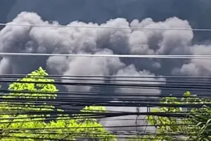 Cháy lớn tại xưởng sản xuất hộp xốp ở Đồng Nai