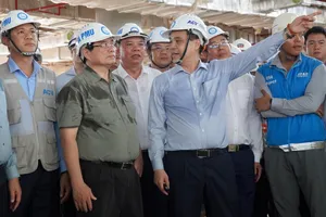 Thủ tướng kiểm tra tiến độ xây dựng sân bay Long Thành