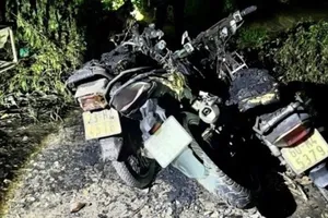 Người đàn ông đốt 3 xe máy để giải tỏa căng thẳng