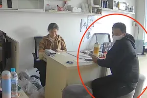 Đồng Nai: Kẻ cướp giật iPhone trong cửa hàng dùng dao dọa người truy đuổi 